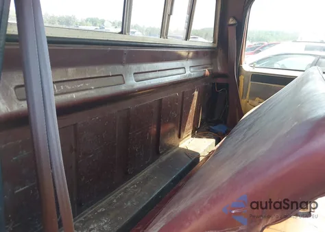 1983 Chevrolet K10 from USA, damaged, VIN 1GCEK14H9DF306946